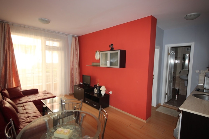 Imagen de los interiores del Hotel Sunny Day 5 Menada Apartments. Foto 11