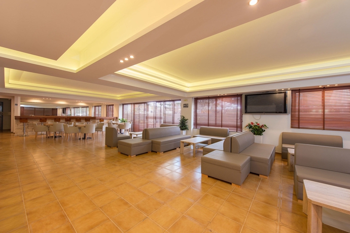 Imagen de los interiores del Hotel Sunny Days. Foto 7