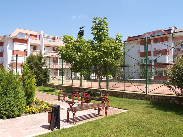 Imagen de los exteriores del Hotel Sunny Fort. Foto 5