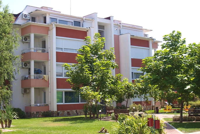 Imagen de los exteriores del Hotel Sunny Fort. Foto 6
