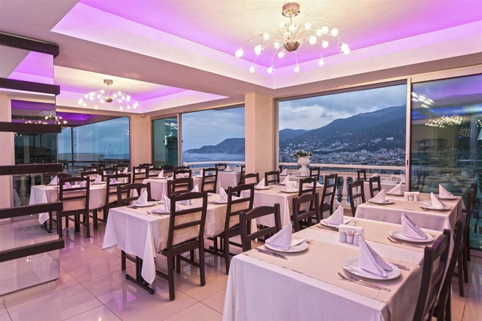 Imagen general del Hotel Sunny Hill Alya. Foto 12