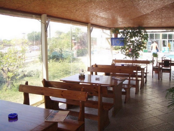 Imagen general del Hotel Sunny Holiday Apartments. Foto 2