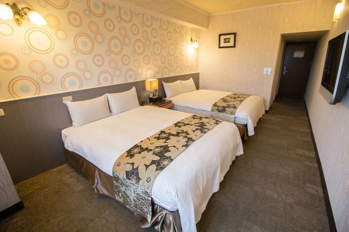 Imagen de la habitación del Hotel Sunny Hotel. Foto 7