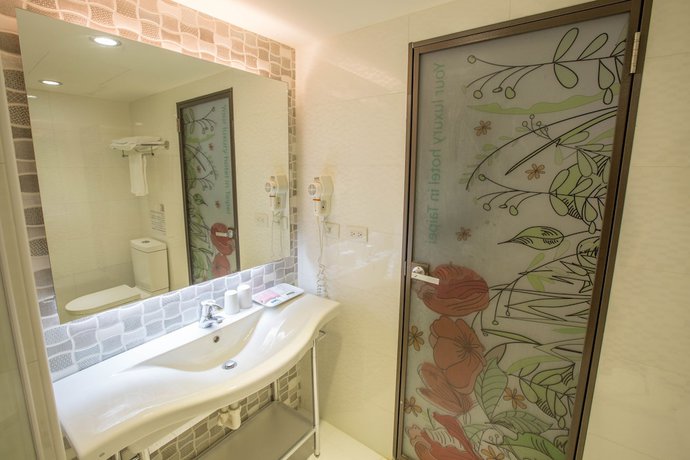 Imagen de la habitación del Hotel Sunny Hotel. Foto 12