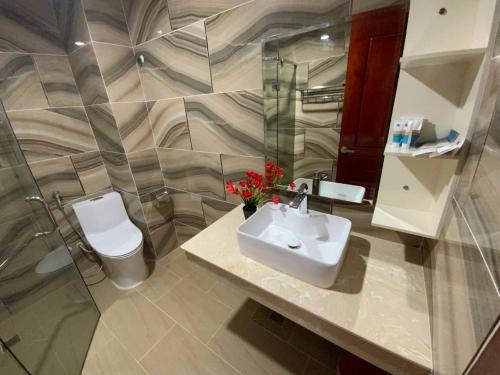 Imagen general del Hotel Sunny Kampot. Foto 2