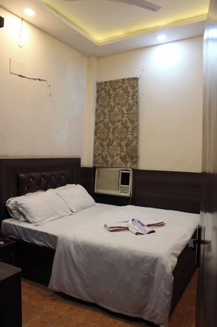 Imagen de la habitación del Hotel Sunny, Kanpur. Foto 2