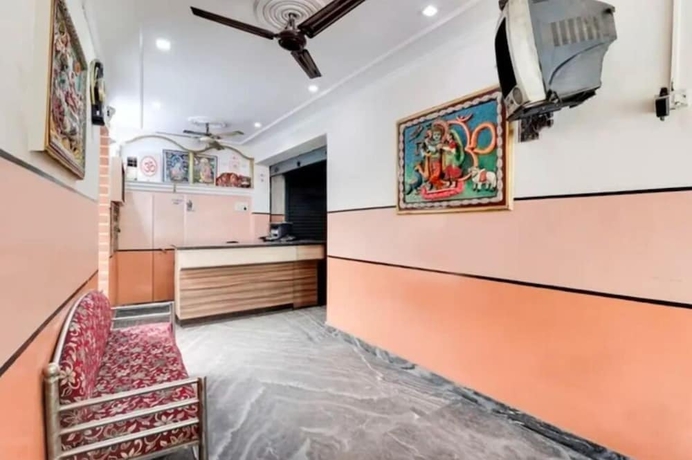 Imagen de los interiores del Hotel Sunny, Kanpur. Foto 13