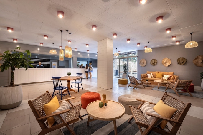 Imagen de los interiores del Hotel Sunny Makarska by Valamar. Foto 16