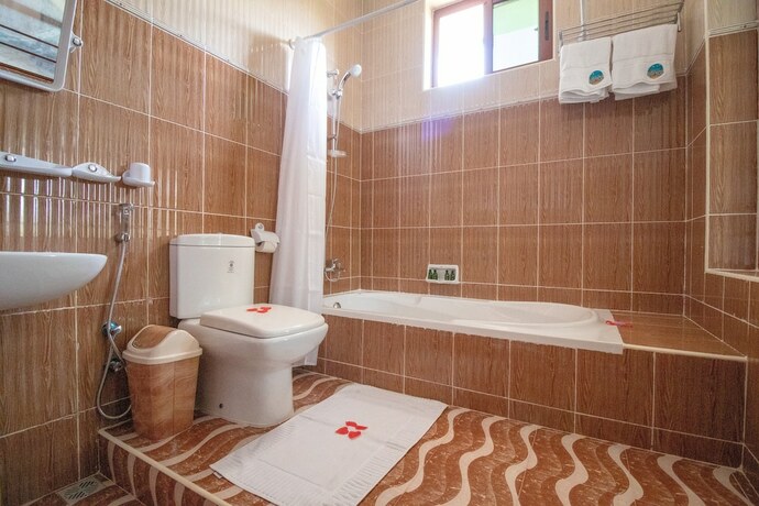 Imagen general del Hotel Sunny Palms Beach Bungalows. Foto 5
