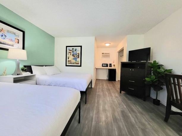 Imagen de la habitación del Hotel Sunny Palms Inn. Foto 11