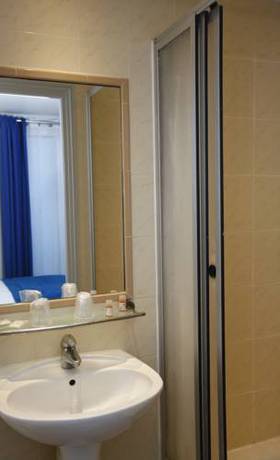 Imagen de la habitación del Hotel Sunny, Plaza de Italia. Foto 4