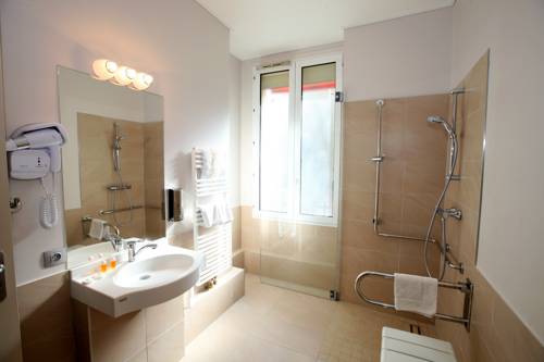 Imagen de la habitación del Hotel Sunny, Plaza de Italia. Foto 10