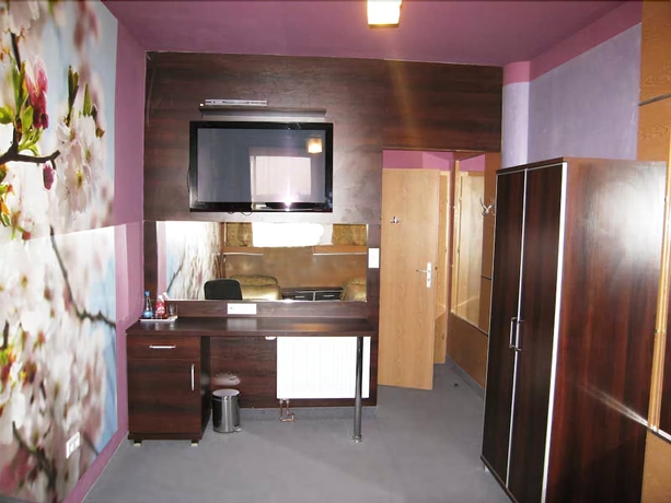 Imagen de la habitación del Hotel Sunny, Poznań. Foto 11