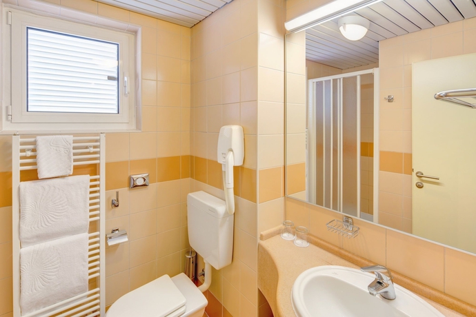 Imagen de la habitación del Hotel Sunny Rabac by Valamar. Foto 4