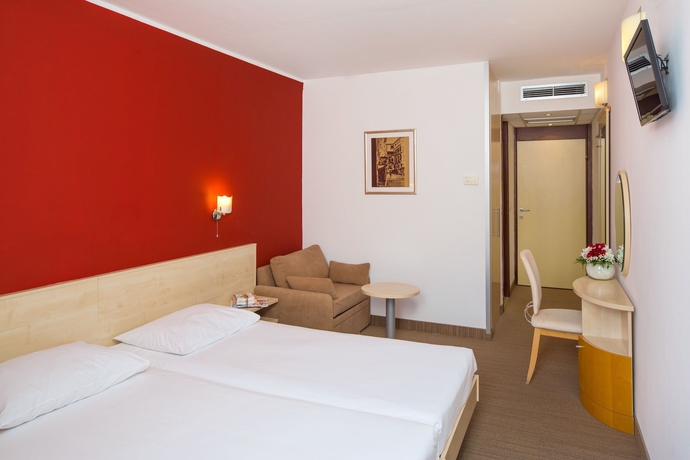 Imagen de la habitación del Hotel Sunny Rabac by Valamar. Foto 6