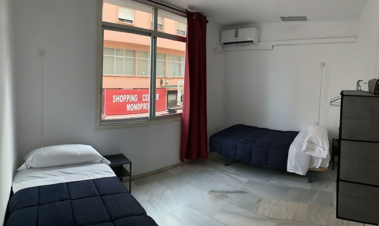 Imagen de la habitación del Hotel Sunny Room. Foto 8