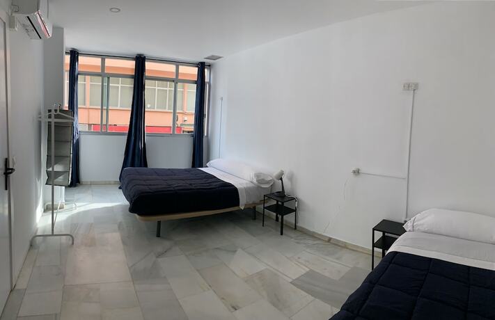 Imagen de la habitación del Hotel Sunny Room. Foto 9