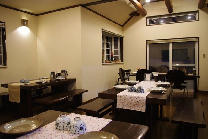 Imagen del bar/restaurante del Hotel Sunny Side Hut. Foto 23