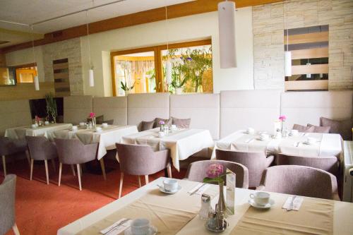 Imagen general del Hotel Sunny-Hill Fr&uuml;hst&uuml;ckshotel - Dreilandhof. Foto 4