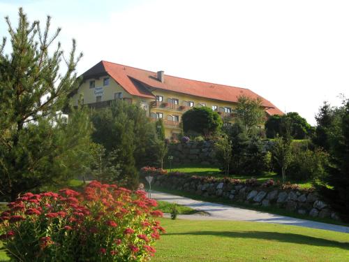 Imagen general del Hotel Sunny-Hill Fr&uuml;hst&uuml;ckshotel - Dreilandhof. Foto 15