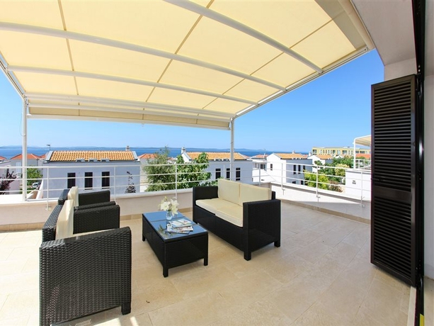 Imagen general del Hotel Sunnyside Apartments Petrčane. Foto 4