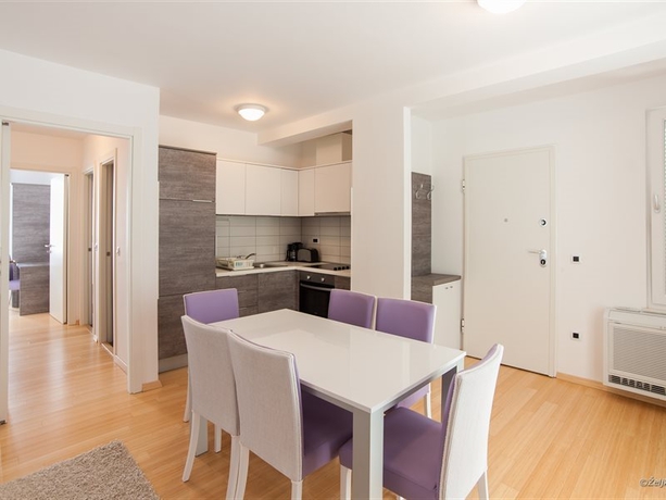 Imagen general del Hotel Sunnyside Apartments Petrčane. Foto 6