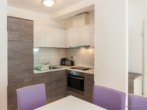 Imagen general del Hotel Sunnyside Apartments Petrčane. Foto 9