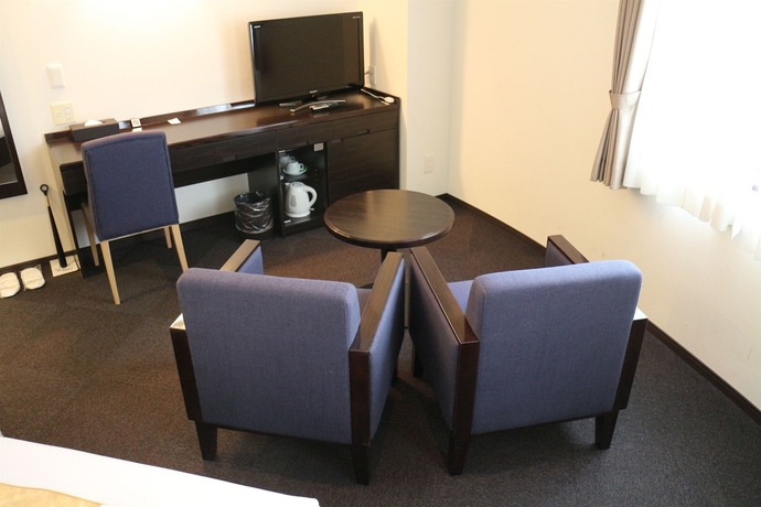Imagen de la habitación del Hotel Sunplaza Annex. Foto 8