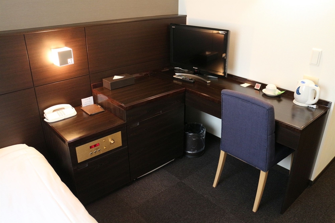 Imagen de la habitación del Hotel Sunplaza Annex. Foto 10