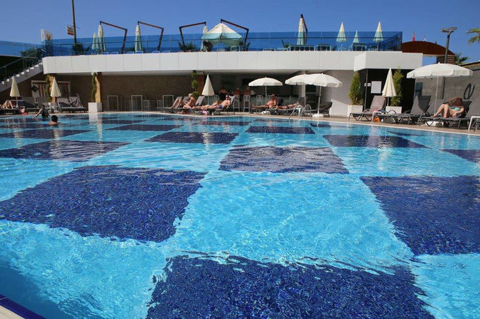 Imagen general del Hotel Sunprime C-lounge - Adults Only. Foto 2