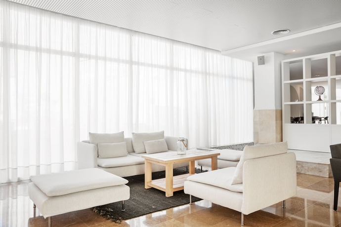 Imagen de los interiores del Hotel Sunprime Waterfront. Foto 16