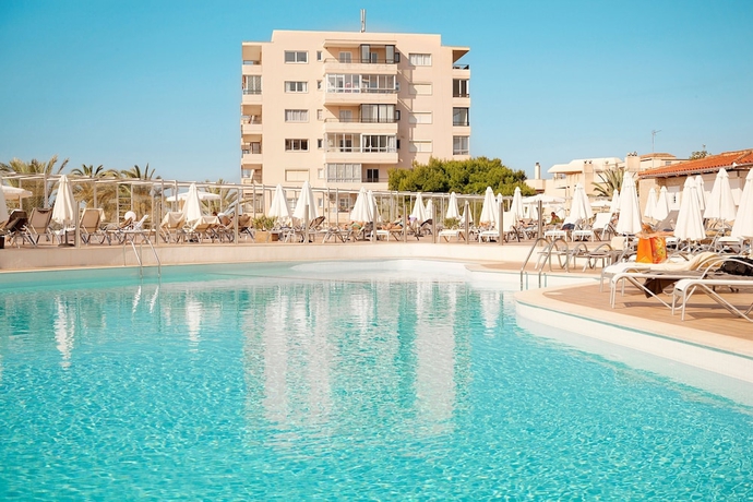 Imagen de la piscina del Hotel Sunprime Waterfront. Foto 18