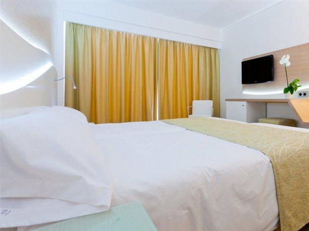 Imagen general del Hotel Sunprime Waterfront Palma Beach. Foto 10