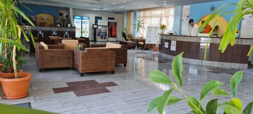 Imagen de los interiores del Hotel Sunquest. Foto 12