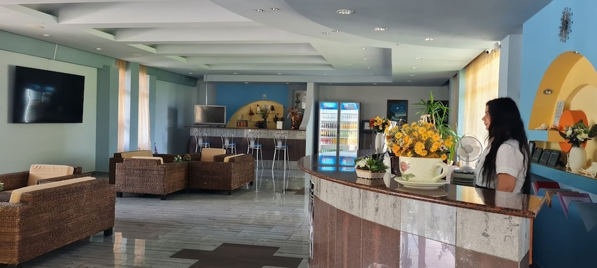Imagen de los interiores del Hotel Sunquest. Foto 13