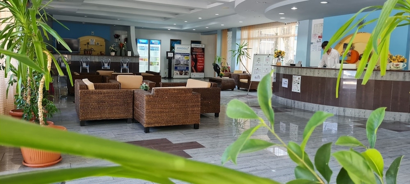 Imagen de los interiores del Hotel Sunquest. Foto 15