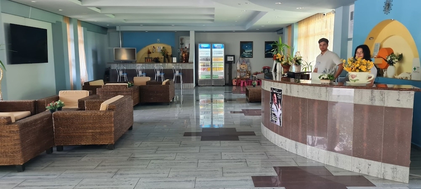 Imagen de los interiores del Hotel Sunquest. Foto 16