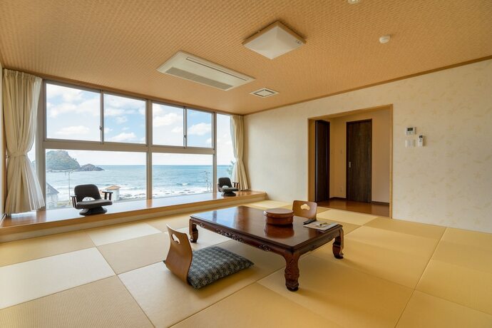 Imagen de la habitación del Hotel Sunresort Shonai. Foto 27