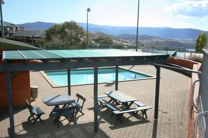 Imagen de la piscina del Hotel Sunrise 9. Foto 20