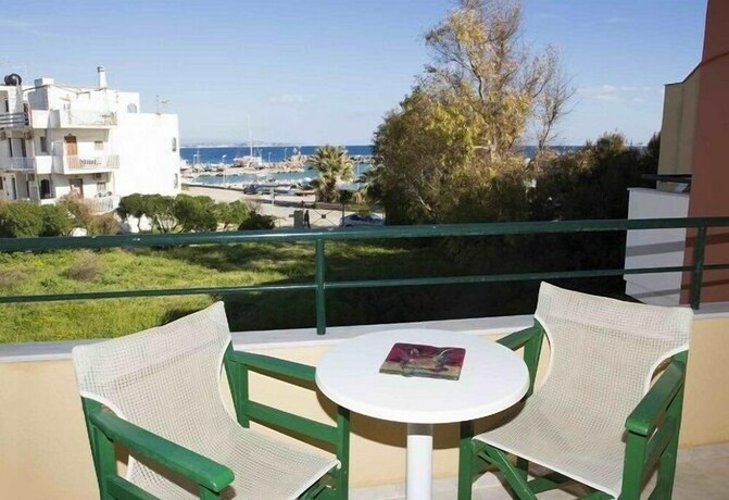 Imagen de la habitación del Hotel Sunrise, Agia Ermioni. Foto 31