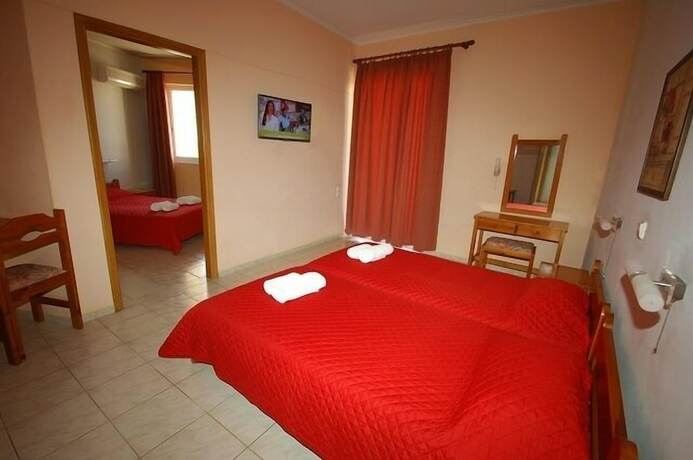 Imagen de la habitación del Hotel Sunrise, Agia Ermioni. Foto 34