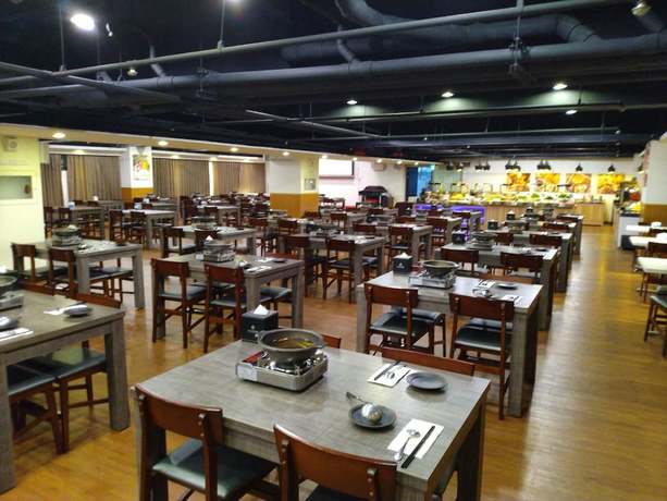 Imagen del bar/restaurante del Hotel Sunrise And Resort Taimali. Foto 2