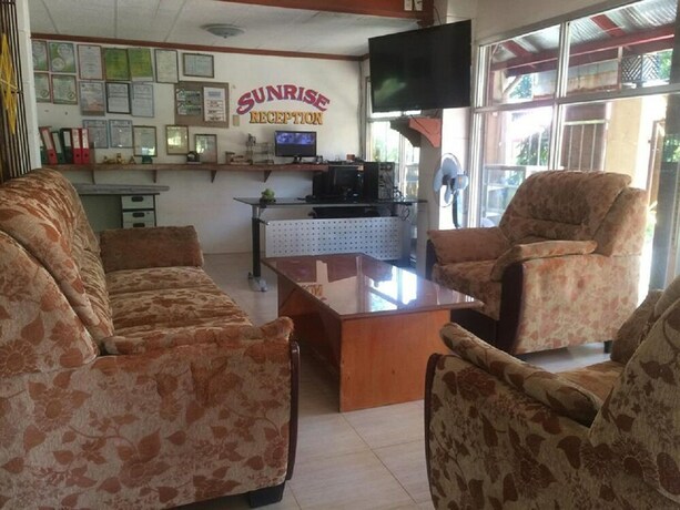 Imagen de los interiores del Hotel Sunrise Apartelle. Foto 18