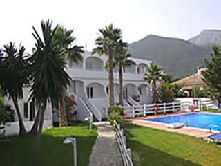 Imagen de la piscina del Hotel Sunrise Aparthotel. Foto 4