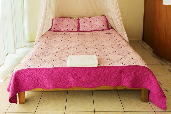 Imagen de la habitación del Hotel Sunrise Apartments, Fort Portal. Foto 13
