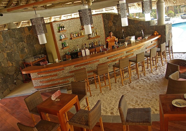 Imagen del bar/restaurante del Hotel Sunrise Attitude. Foto 4