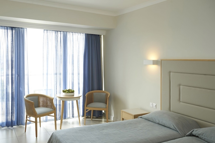 Imagen de la habitación del Hotel Sunrise Beach, Famagusta. Foto 5