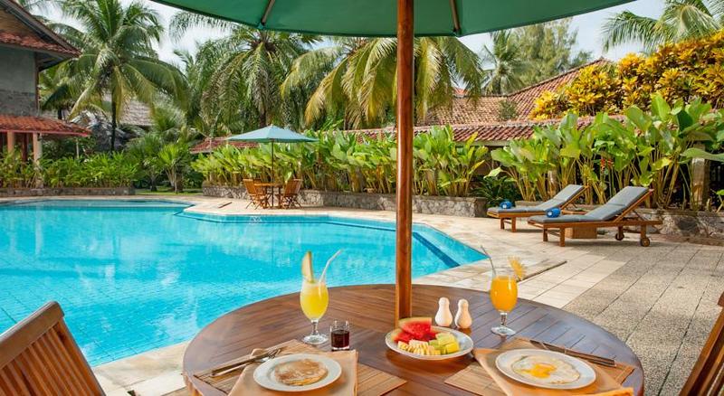 Imagen general del Hotel Sunrise Beach Hotel. Foto 6