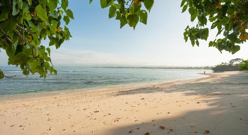 Imagen general del Hotel Sunrise Beach Hotel. Foto 11