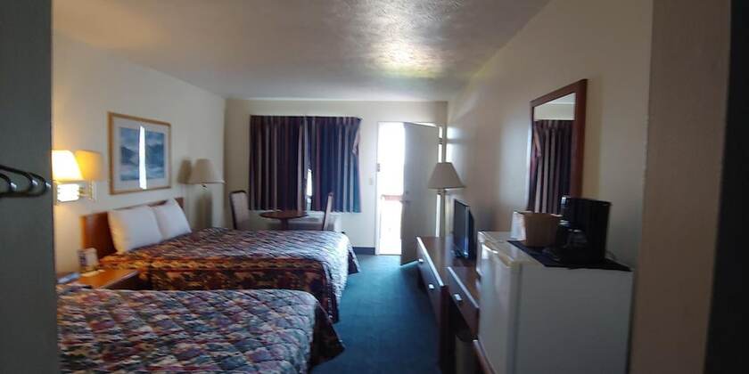 Imagen general del Hotel Sunrise Beach Motel. Foto 6